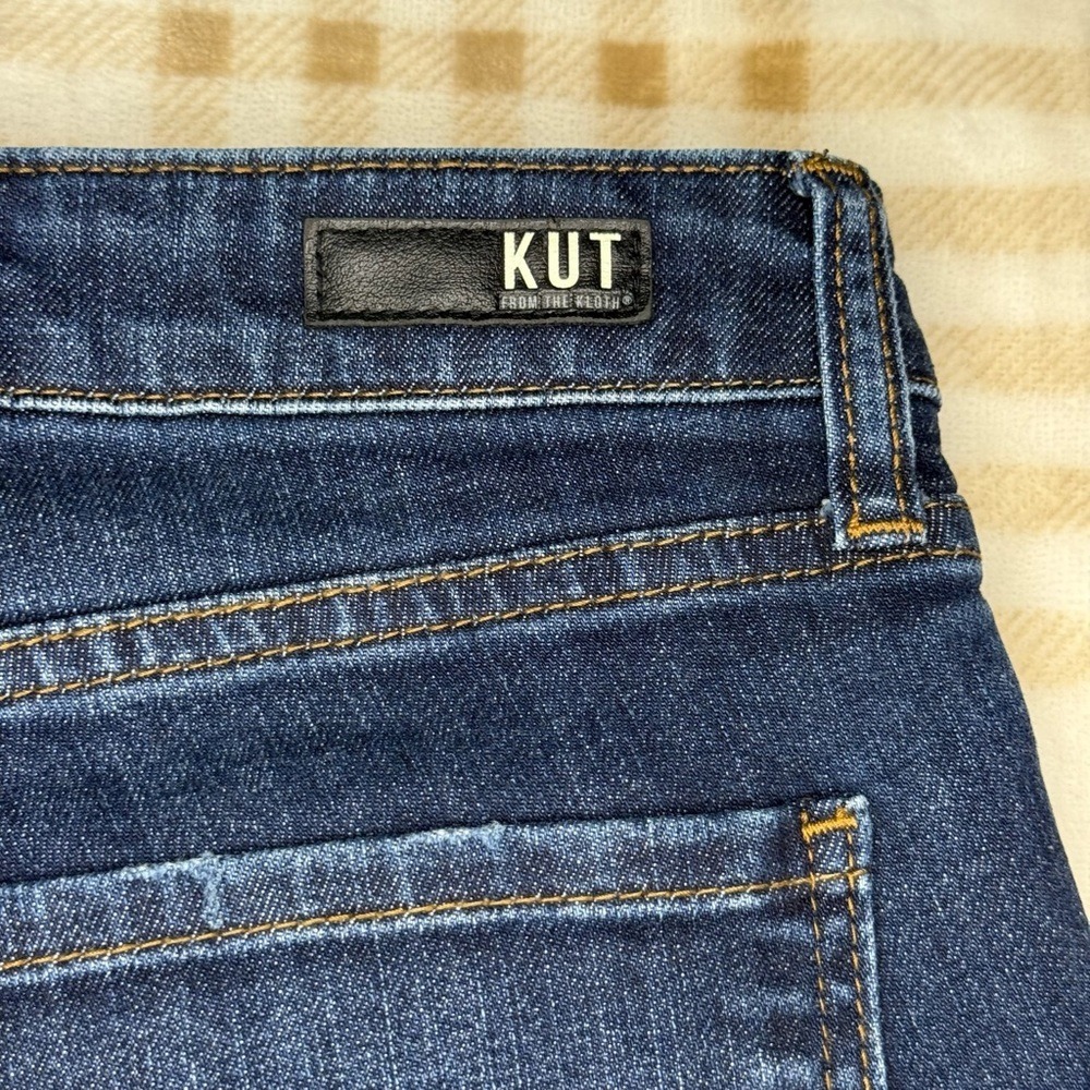KUT from the Kloth Womens Dark Wash Distressed Denim Shorts Size 2 - Picture 9 of 10
